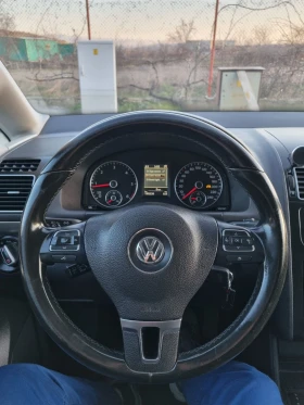 VW Touran 2.0tdi 140к.с Full екстри, Панорама., снимка 11