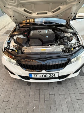 BMW 320  Plug-in Hybrid М пакет Алкантара Черен таван, снимка 16