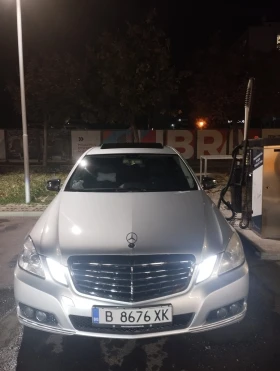 Mercedes-Benz E 220, снимка 9