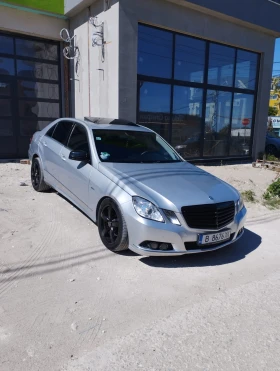 Mercedes-Benz E 220, снимка 1