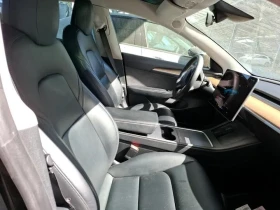 Tesla Model 3 Dual Motor Perfomance LED Pano Navi Leather, снимка 11