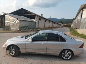 Mercedes-Benz C 220 На части, снимка 5