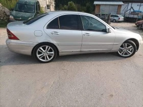 Mercedes-Benz C 220 На части, снимка 4