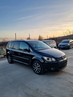 VW Touran 2.0tdi 140к.с Full екстри, Панорама. - 7200 € / 14081.98 лв. - 82443148 2