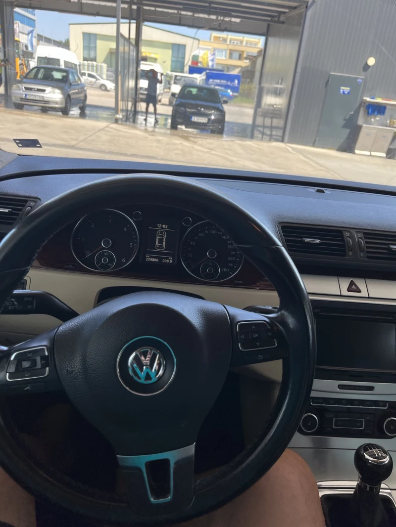 VW CC 2.0 TDI, снимка 12 - Автомобили и джипове - 47228713