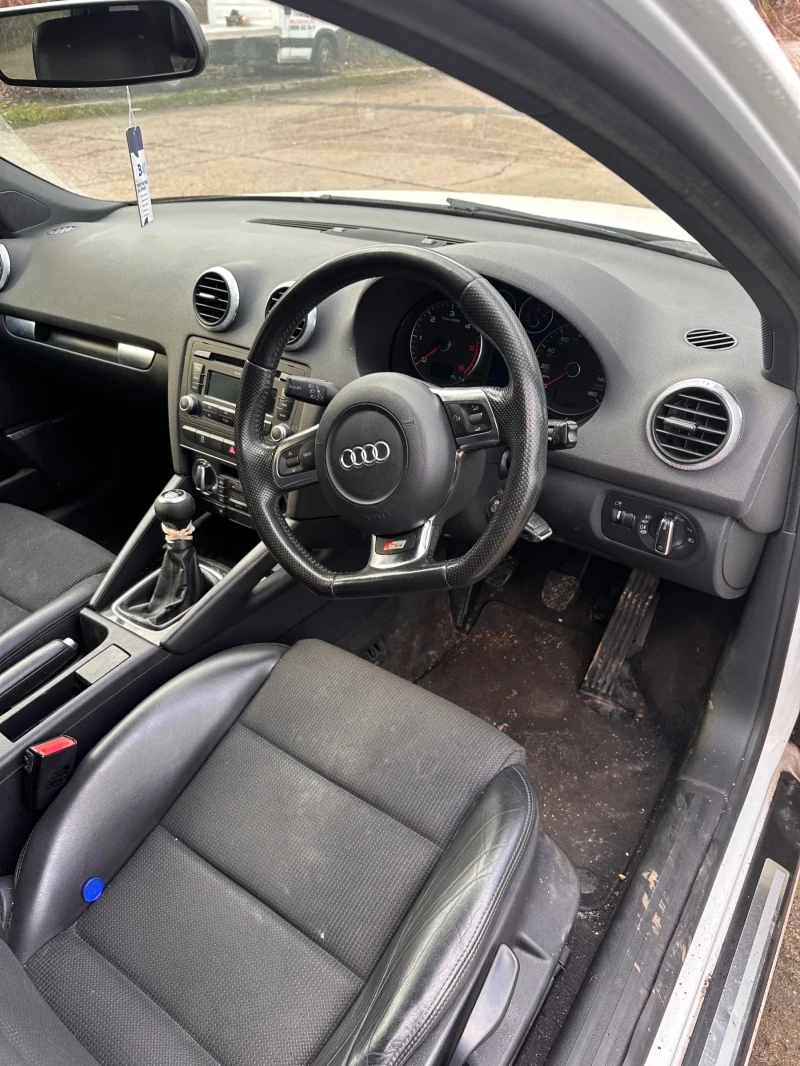 Audi A3 2.0тди с лайн , снимка 6 - Автомобили и джипове - 48302190