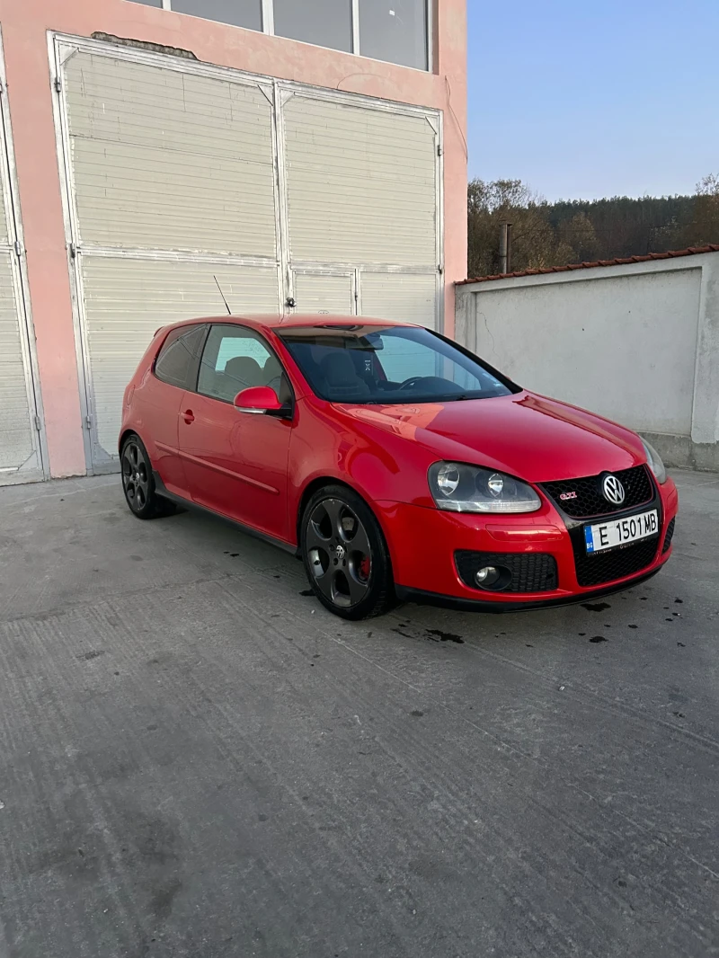 VW Golf, снимка 1 - Автомобили и джипове - 48711718