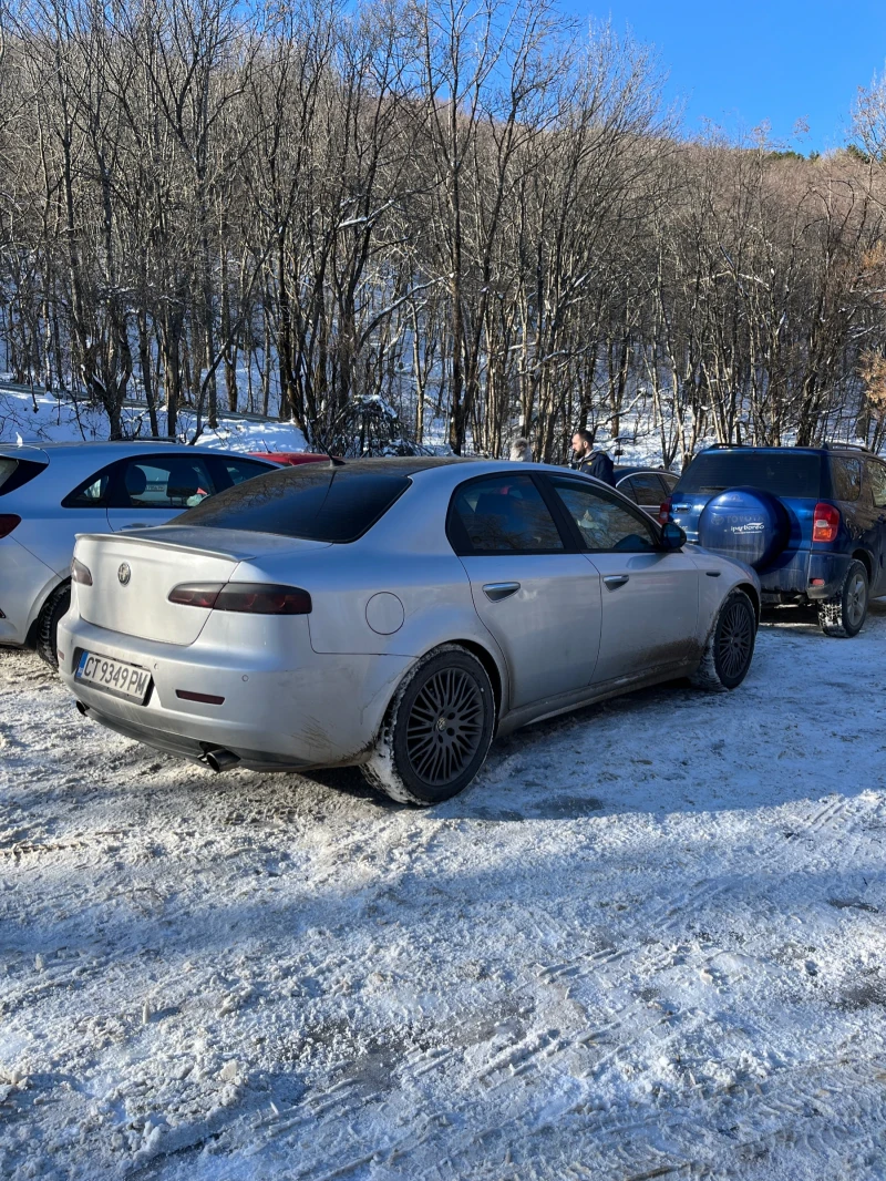 Alfa Romeo 159, снимка 3 - Автомобили и джипове - 48788126