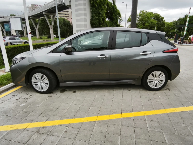 Nissan Leaf , снимка 2 - Автомобили и джипове - 52437107
