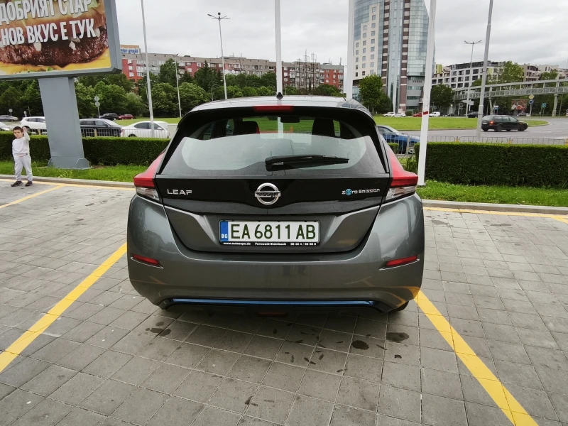Nissan Leaf , снимка 3 - Автомобили и джипове - 52437107