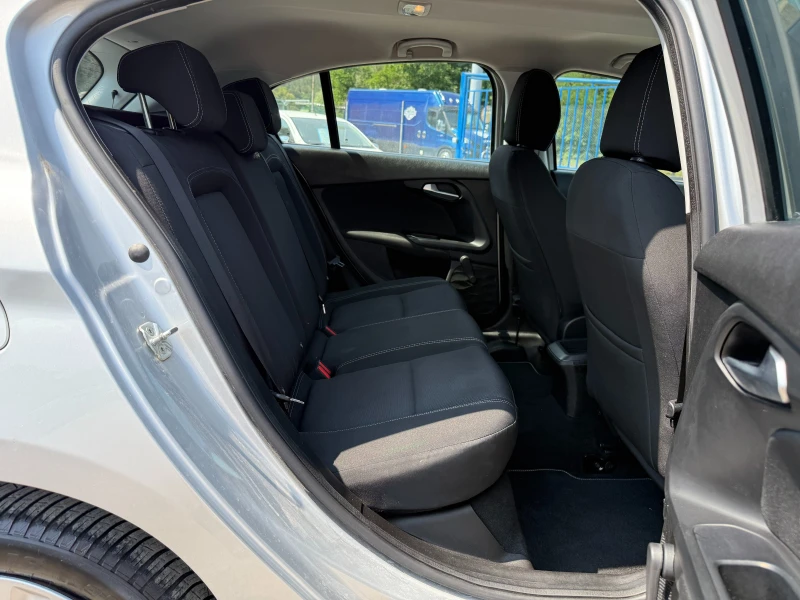 Fiat Tipo 1.3M-JET-95k.c.-парктроник-мултимедия, снимка 13 - Автомобили и джипове - 51300670