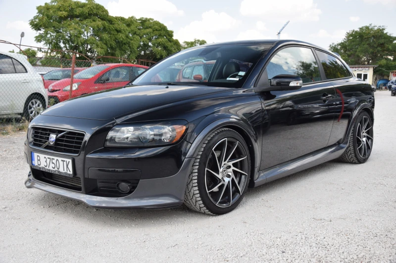 Volvo C30 Т5 R-Design, снимка 3 - Автомобили и джипове - 51733614