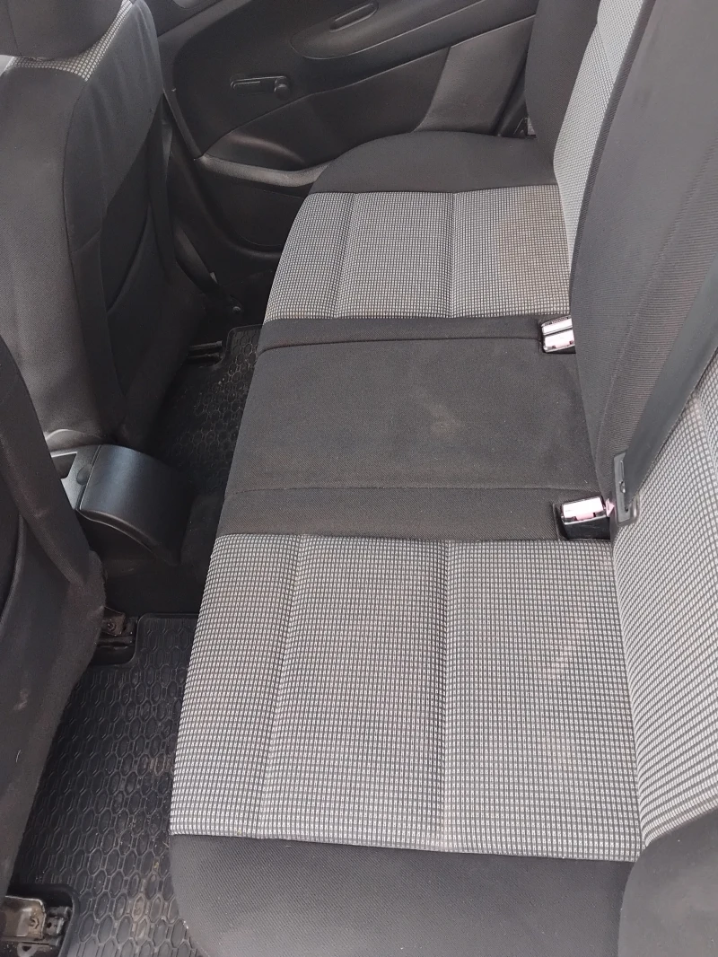 Peugeot 307 1.6 хди, снимка 11 - Автомобили и джипове - 51975889