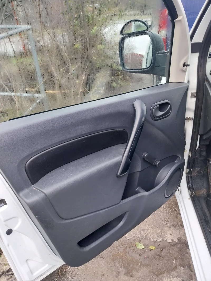 Renault Kangoo, снимка 5 - Автомобили и джипове - 52707876