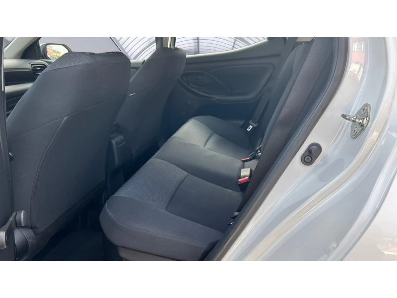 Toyota Yaris 1.5 HSD, Месечна вноска от 204  , снимка 12 - Автомобили и джипове - 53095159