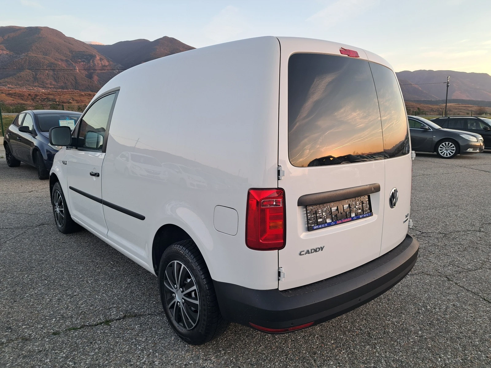 VW Caddy 1,4 TGI - изображение 9