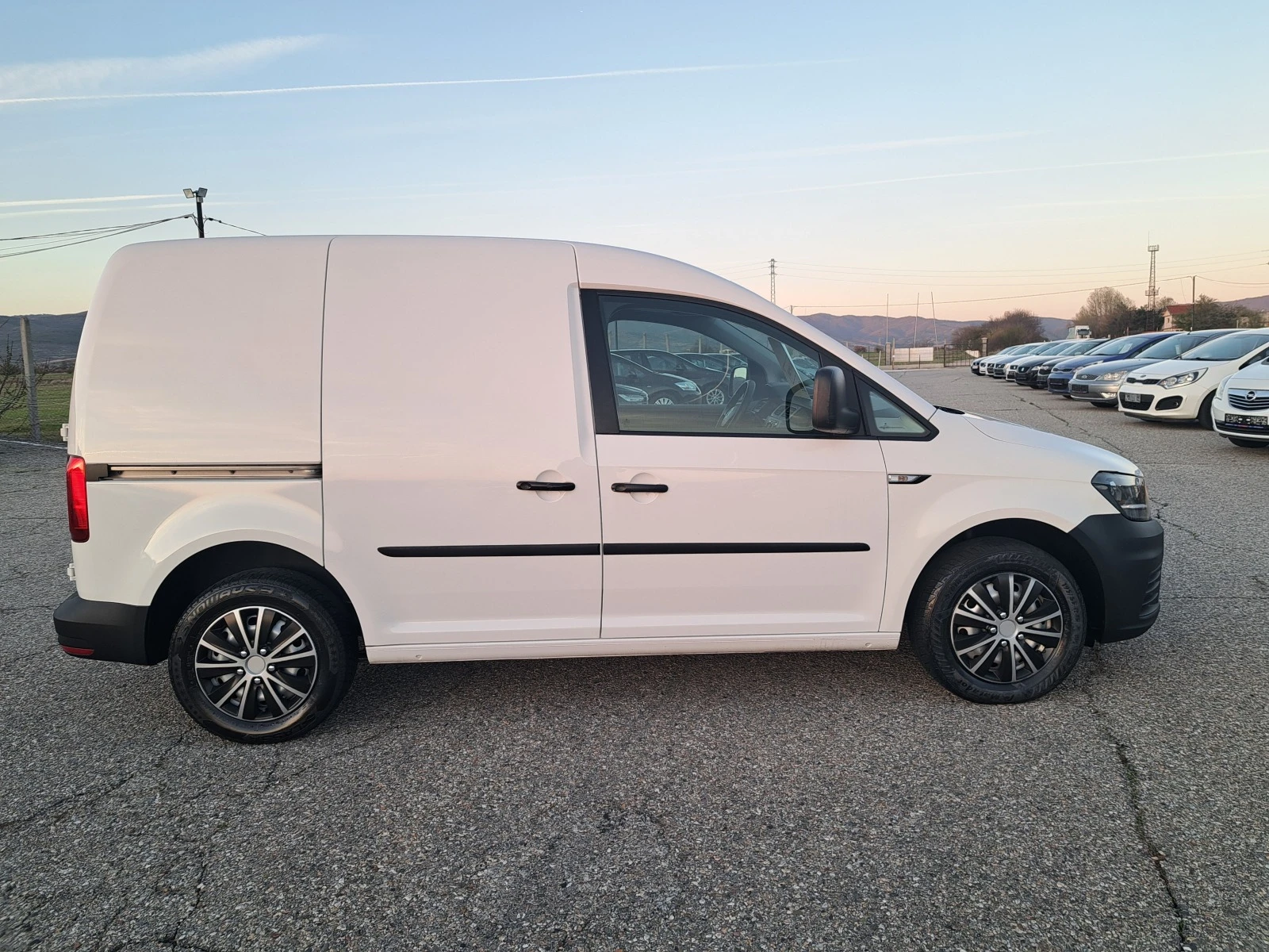 VW Caddy 1,4 TGI - изображение 4