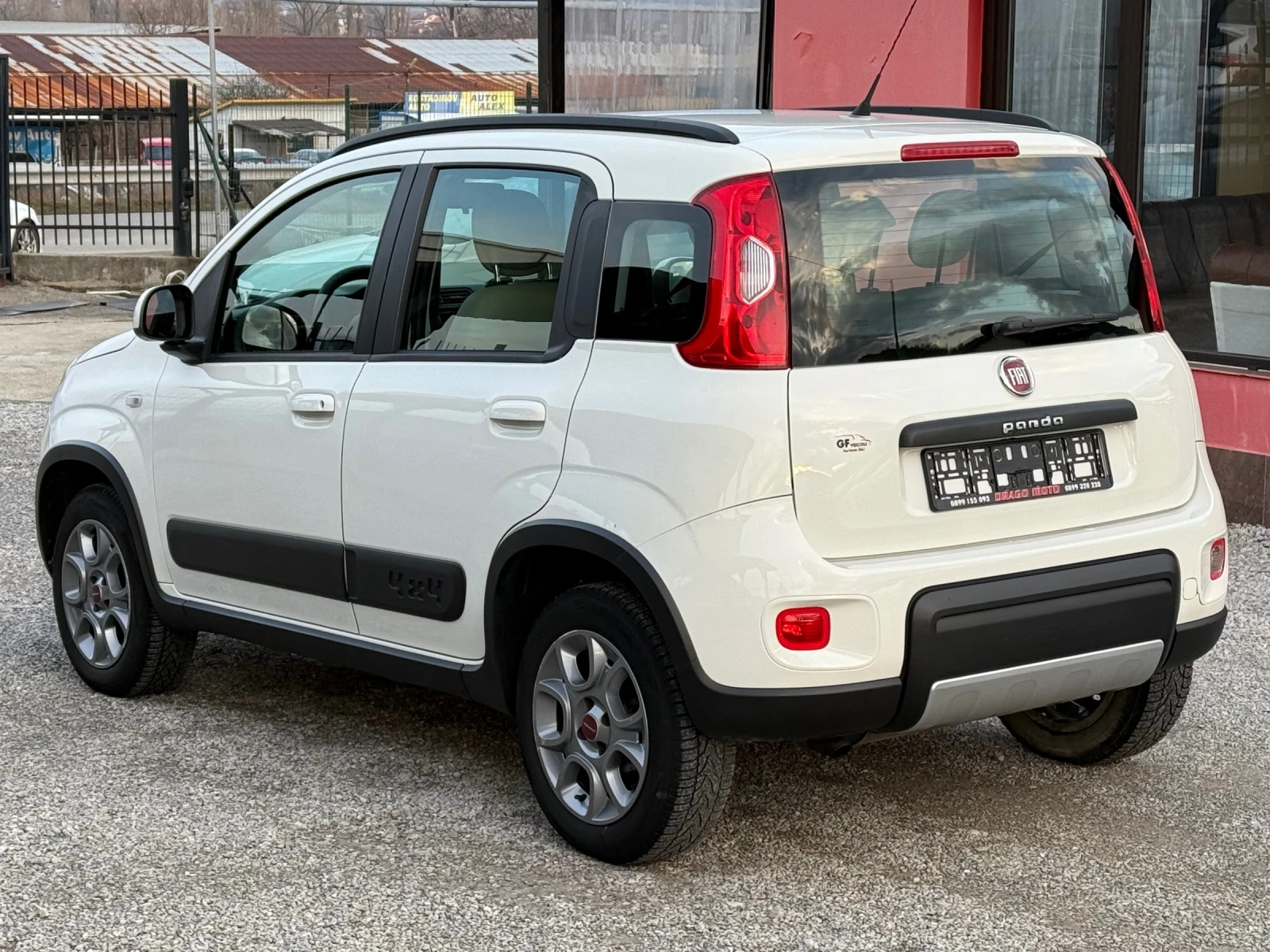 Fiat Panda 1.3M-Jet 4x4! * БЕЗ РЪЖДИ* Нови Гуми! Уникат! - изображение 4