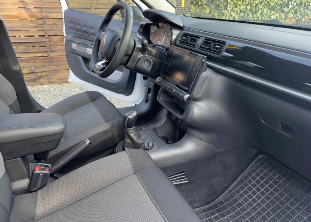 Citroen C3 1.6 HDI CarPlay отличен регистриран обслужен - изображение 6