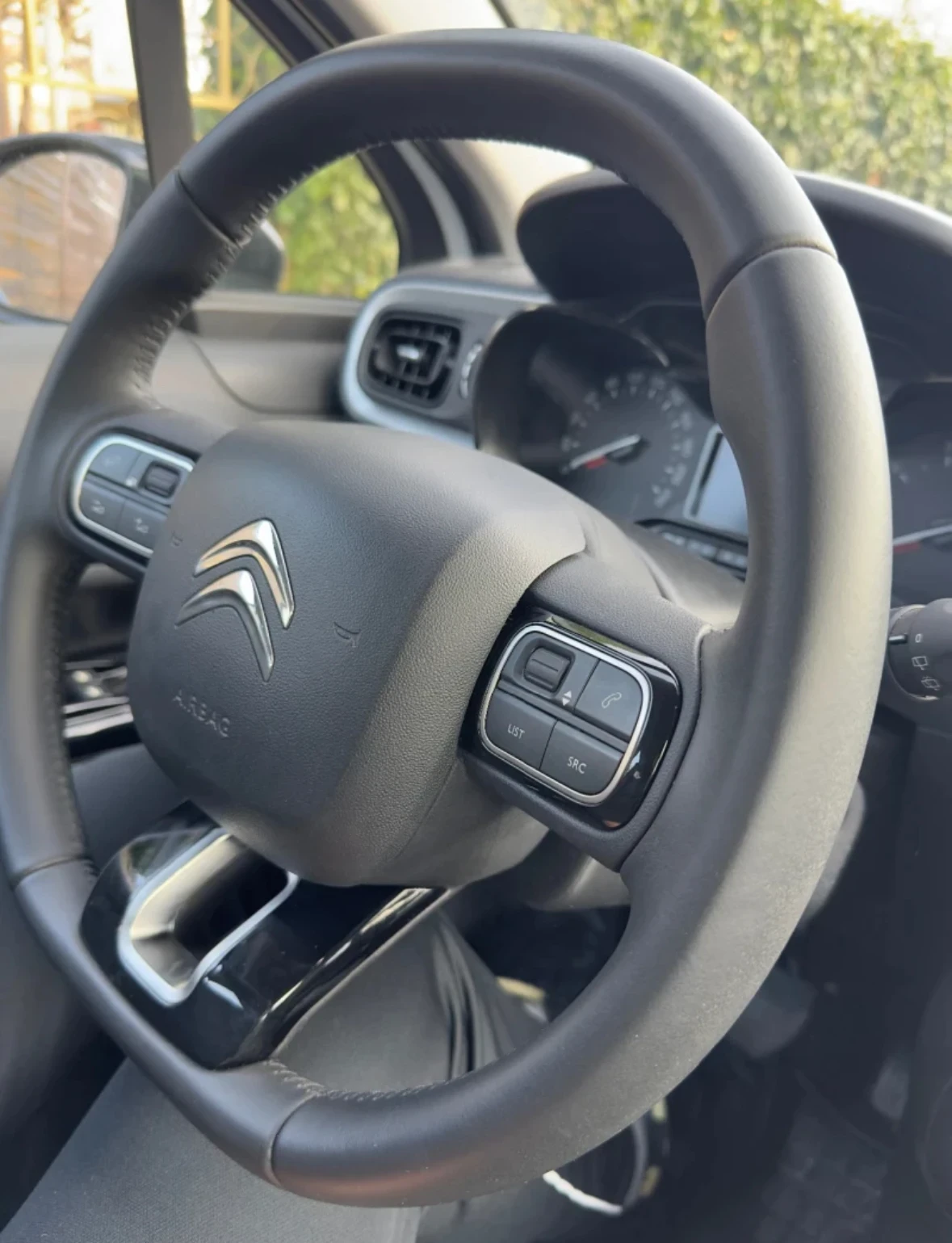 Citroen C3 1.6 HDI CarPlay отличен регистриран обслужен - изображение 5