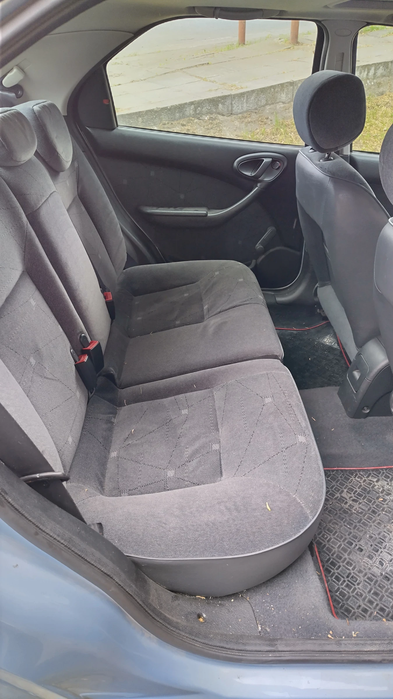 Citroen Xsara 1.4 75 к.с. - изображение 8
