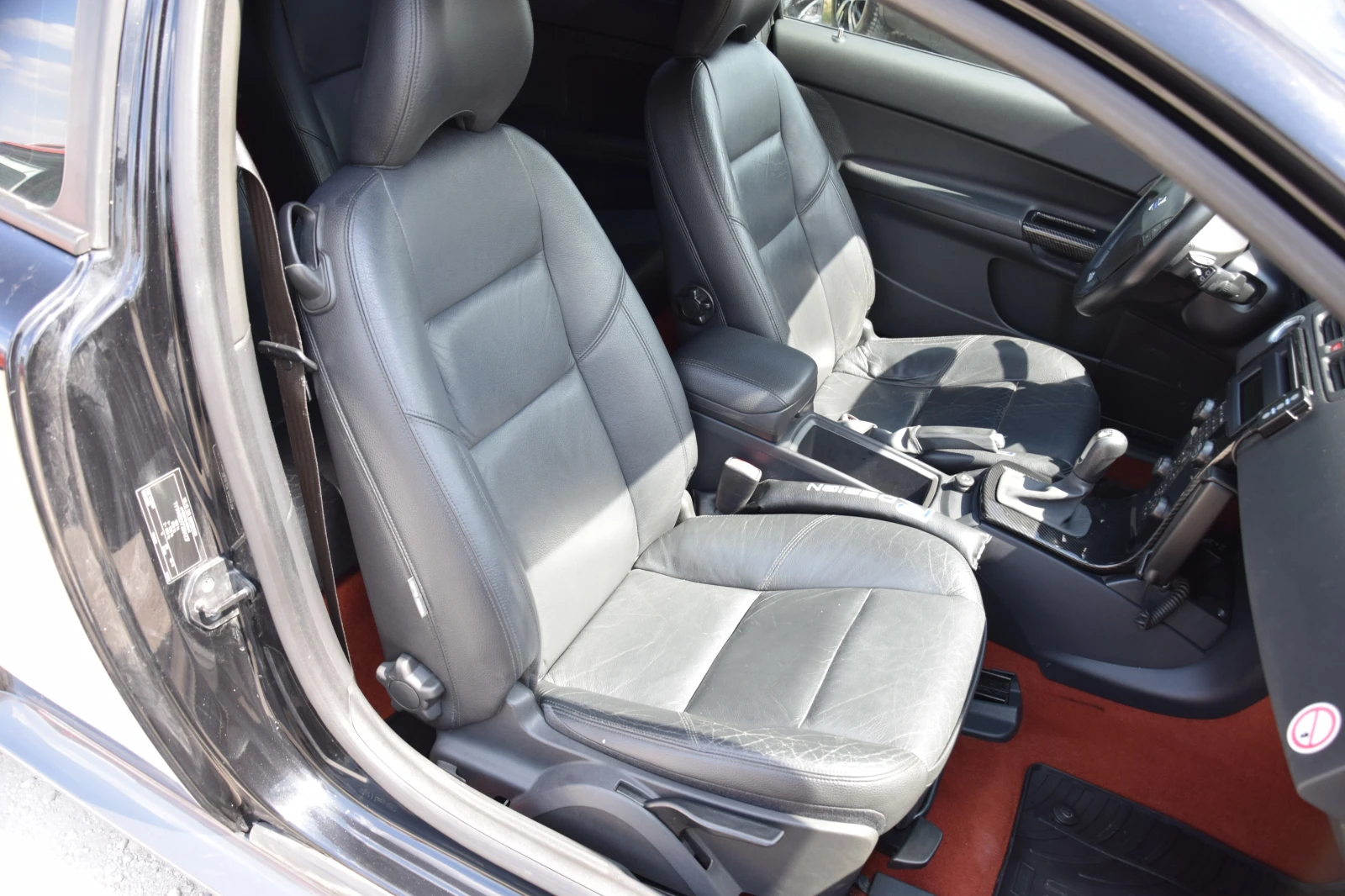 Volvo C30 Т5 R-Design - изображение 10