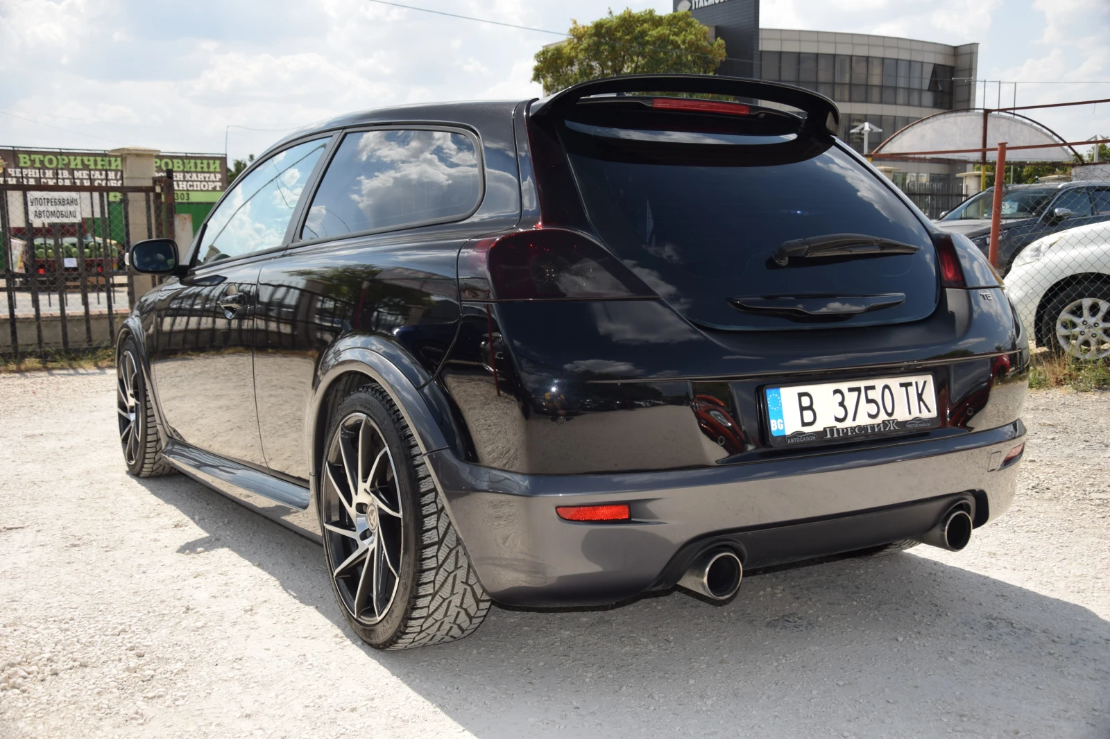 Volvo C30 Т5 R-Design - изображение 5