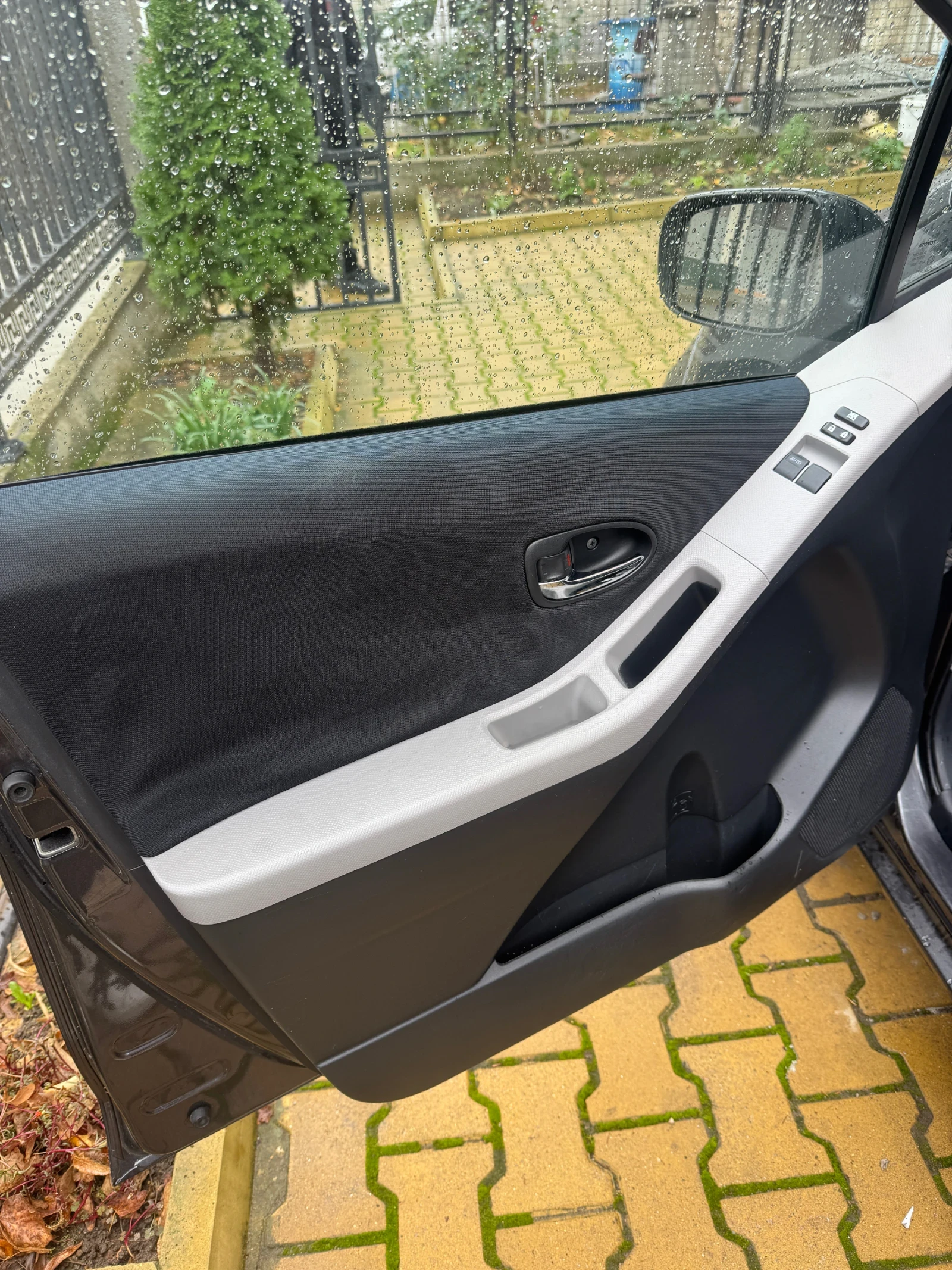 Toyota Yaris 1.33 vvti clima 101 . | Mobile.bg   10