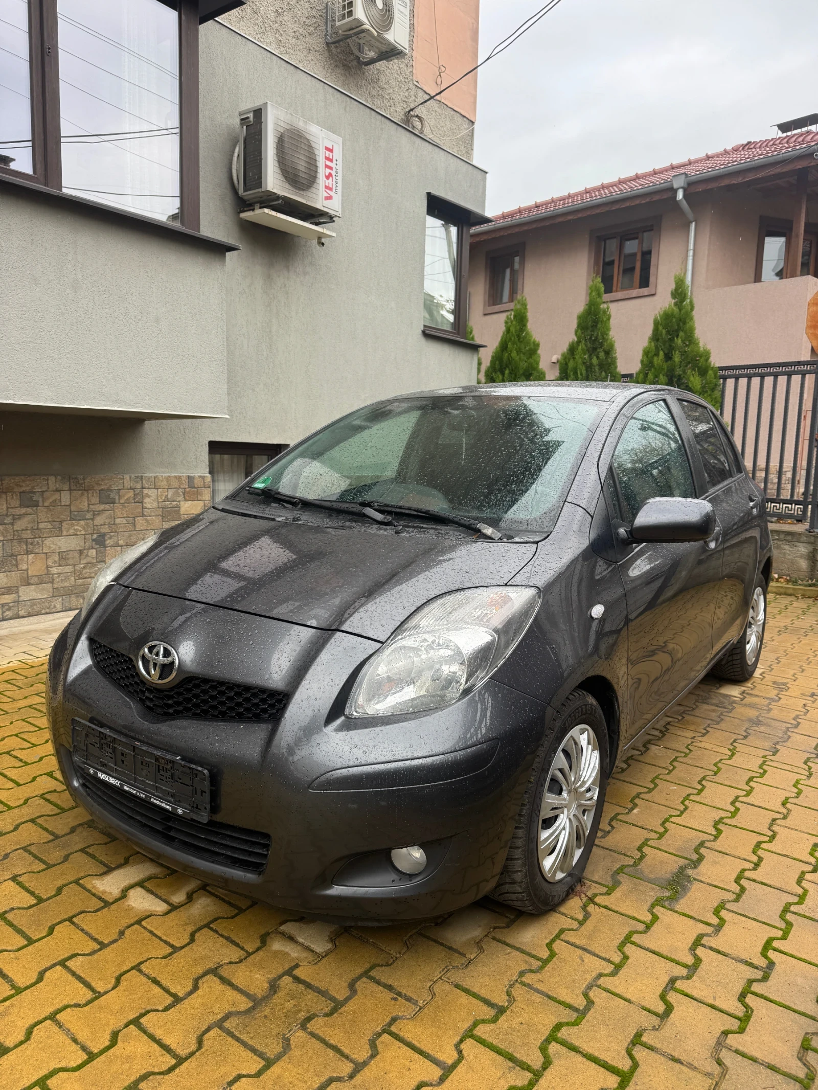 Toyota Yaris 1.33 vvti clima 101 . | Mobile.bg   1