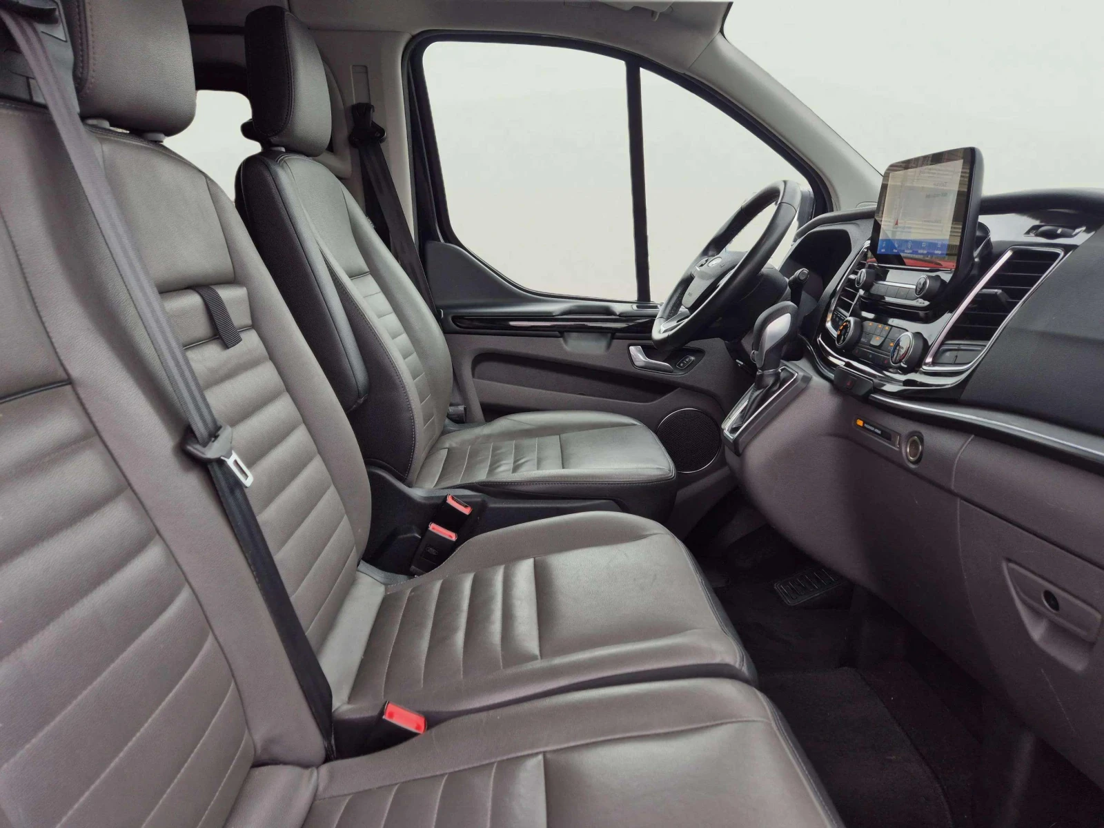 Ford Transit Custom 2.0 TDCi - изображение 10