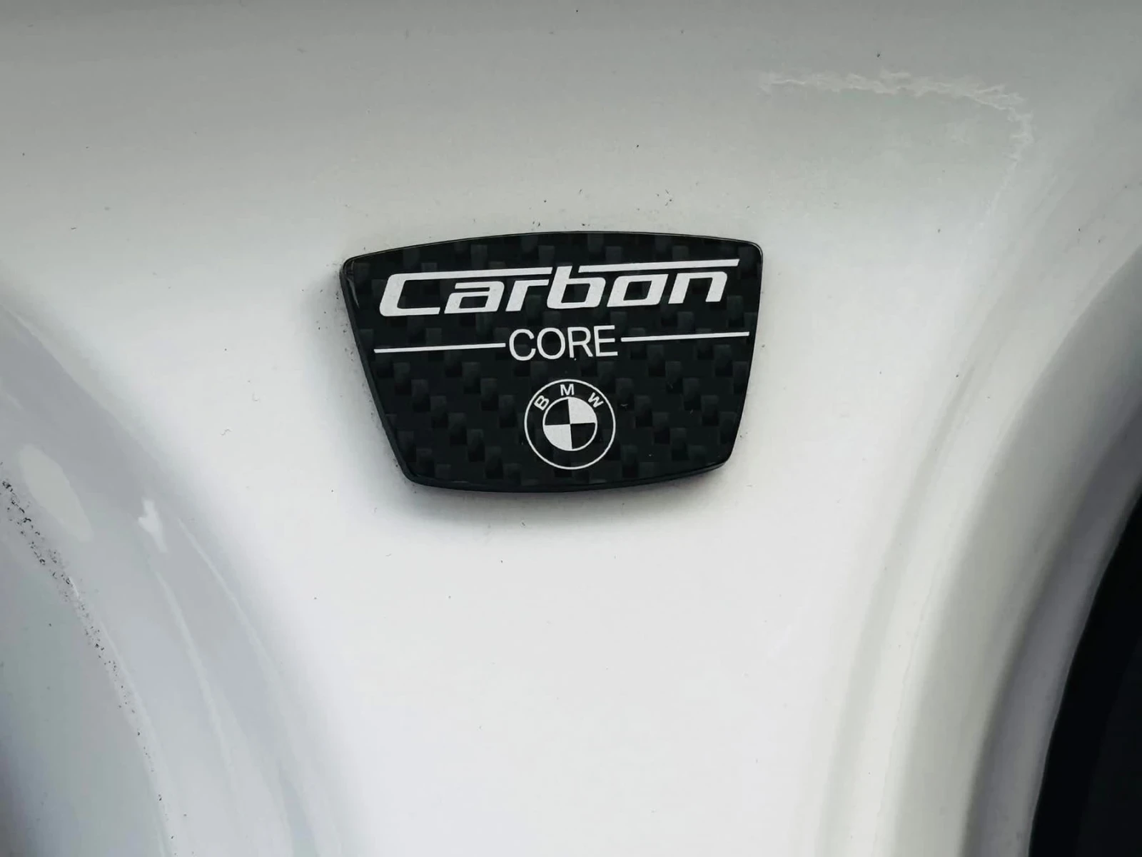 BMW 750 G12 - изображение 5