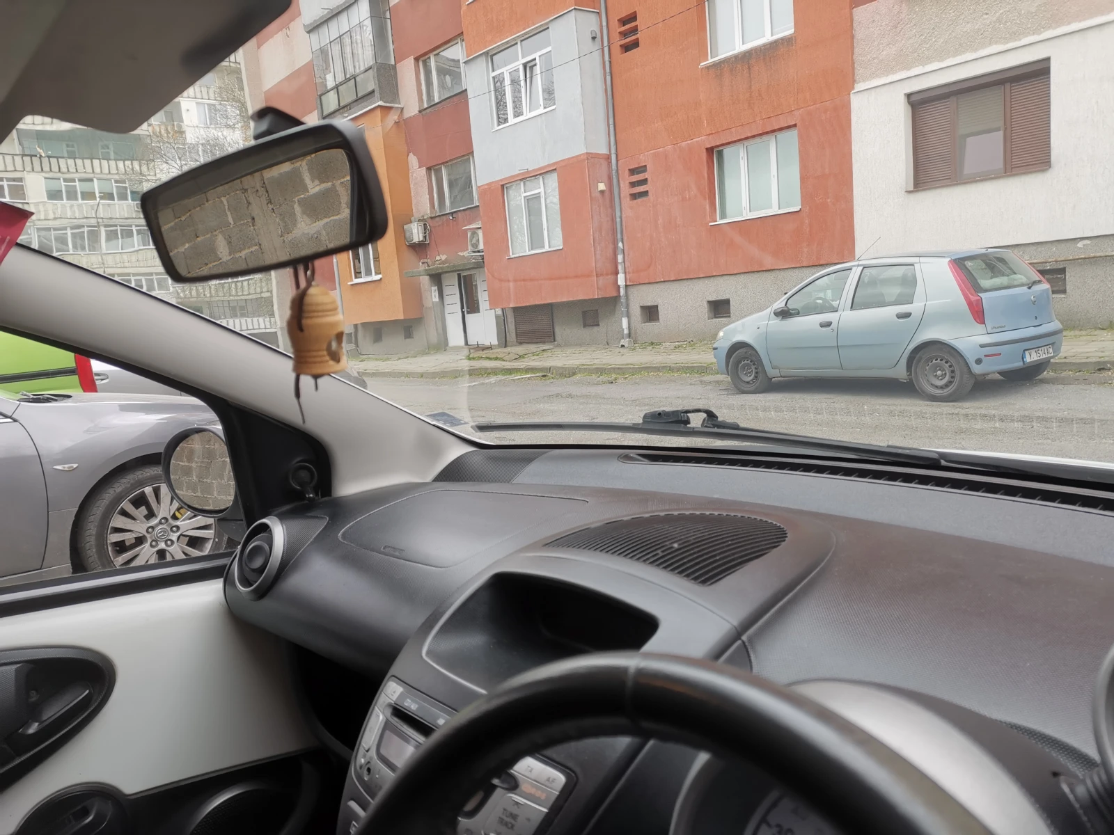 Toyota Aygo, снимка 17 - Автомобили и джипове - 53920005