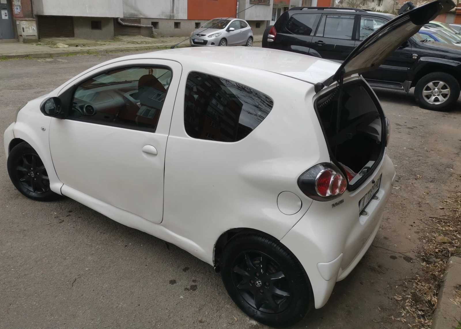 Toyota Aygo, снимка 3 - Автомобили и джипове - 53920005