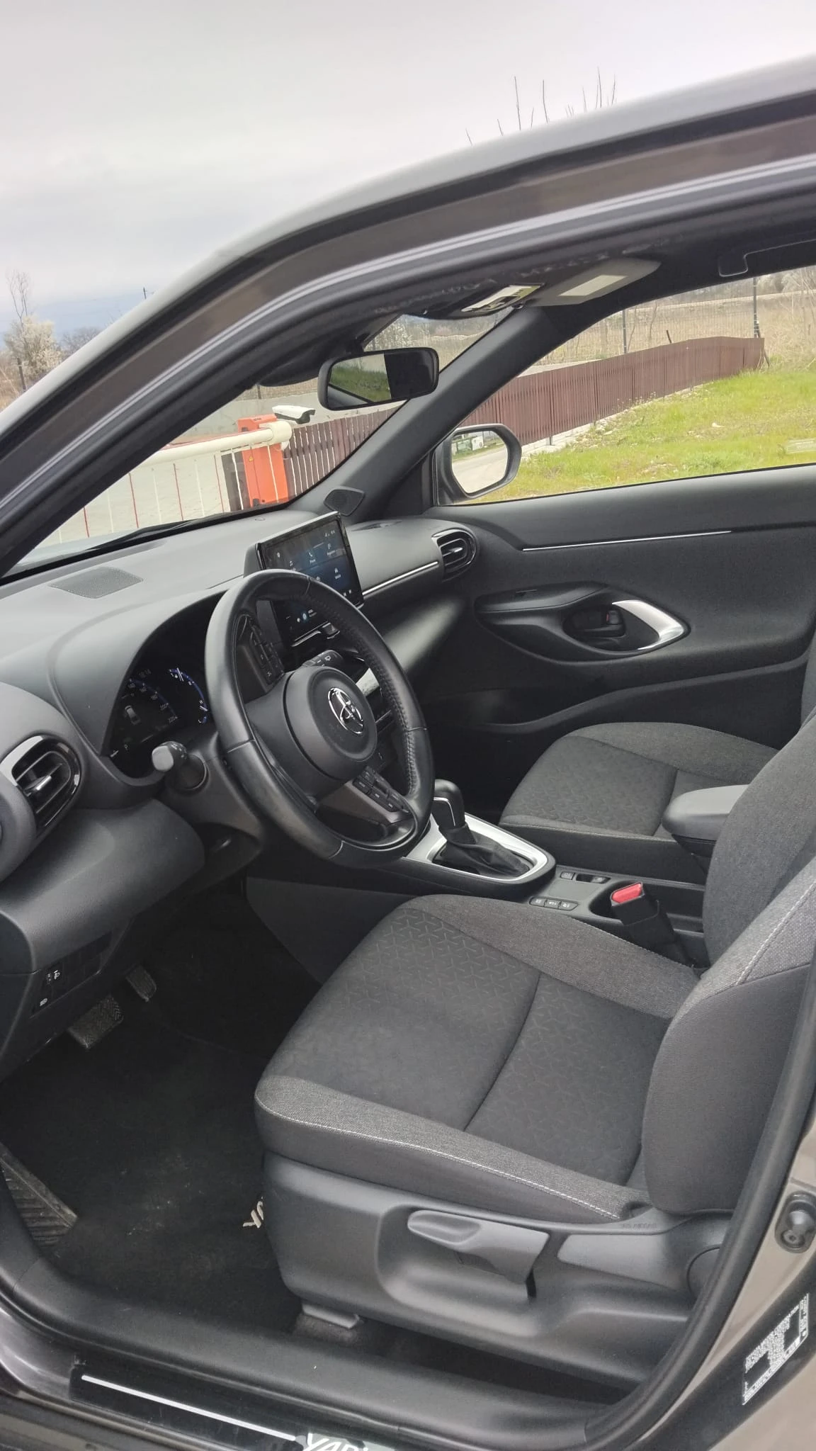 Toyota Yaris Cross Chic, снимка 3 - Автомобили и джипове - 54025995