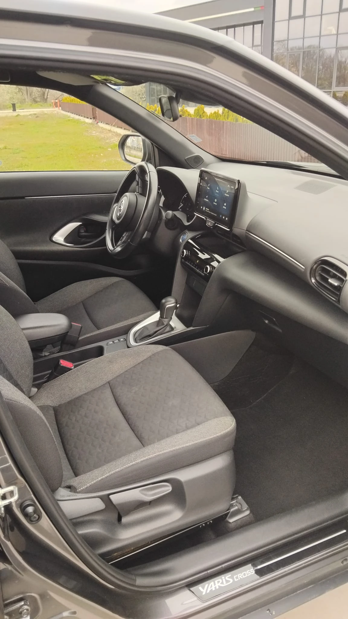 Toyota Yaris Cross Chic, снимка 6 - Автомобили и джипове - 54025995