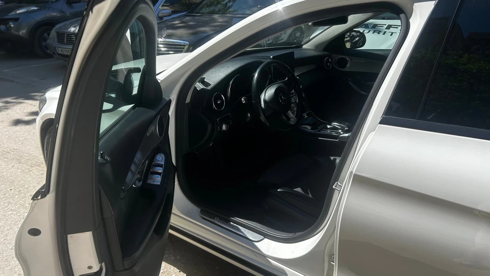 Mercedes-Benz C 220 W205, снимка 4 - Автомобили и джипове - 54319827