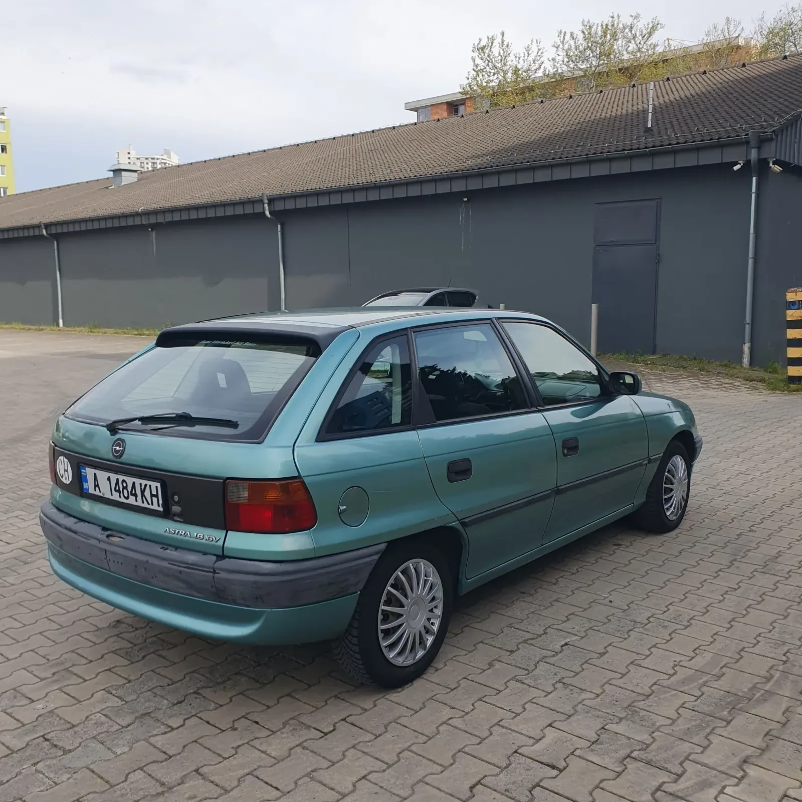 Opel Astra 1.6i, снимка 5 - Автомобили и джипове - 54424093