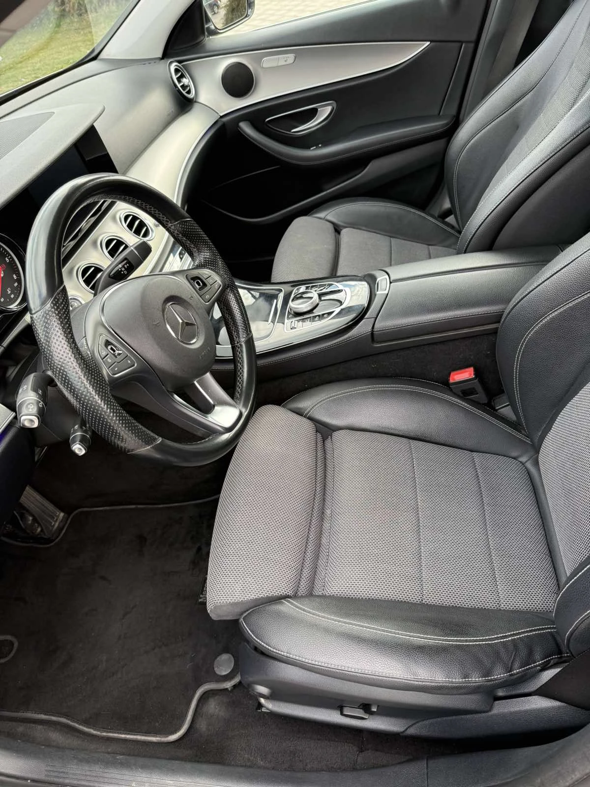 Mercedes-Benz E 220, снимка 6 - Автомобили и джипове - 54526890