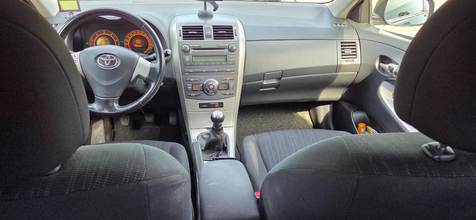 Toyota Corolla D-4D Luna, снимка 7 - Автомобили и джипове - 54802551