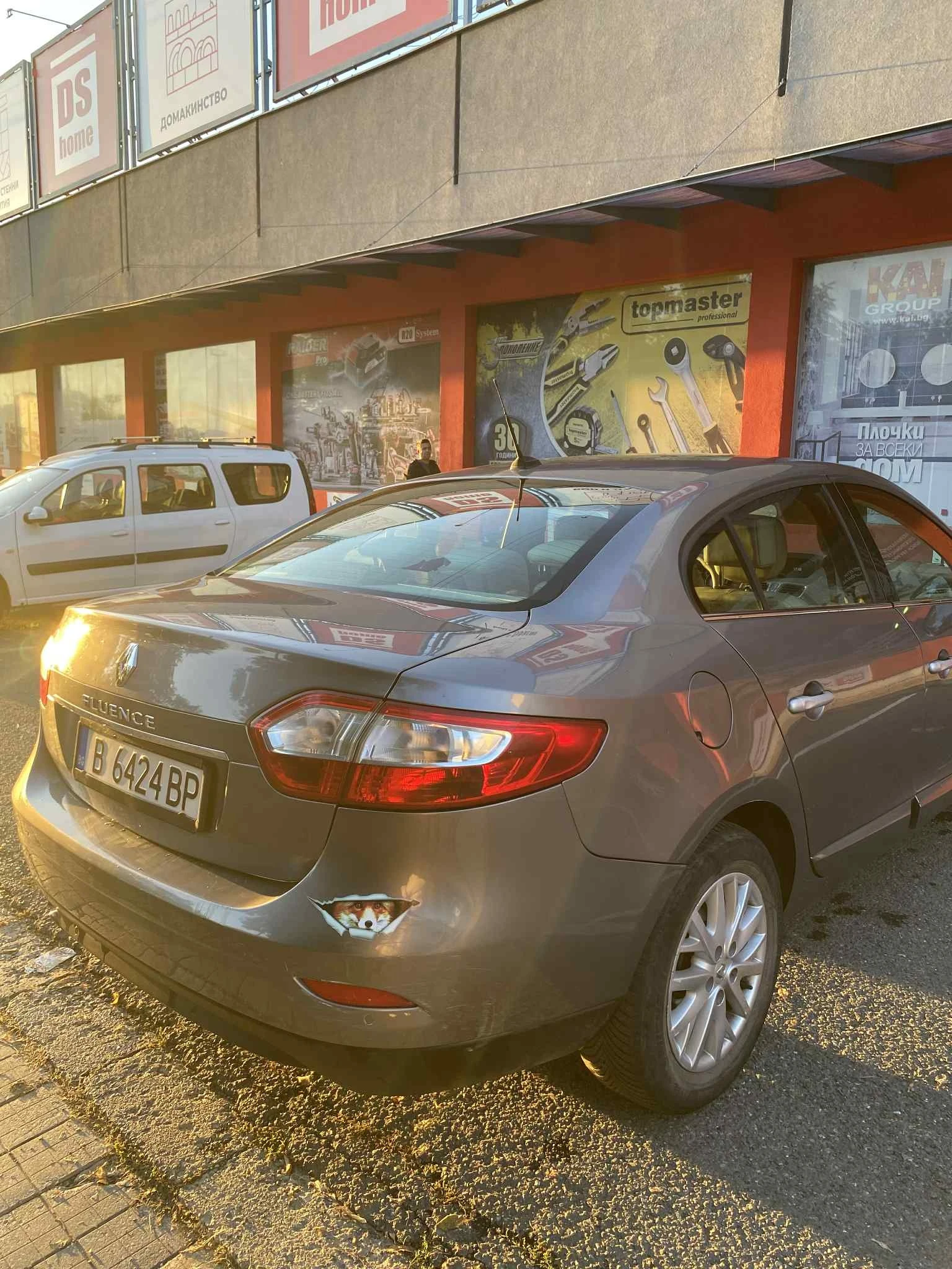Renault Fluence 1.6 DCI , снимка 2 - Автомобили и джипове - 55081372