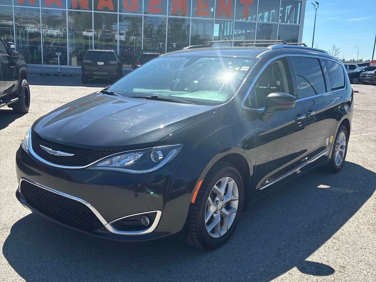 Chrysler Pacifica * Touring L Plus * АВТОКРЕДИТ БЕЗ ПЪРВОНАЧАЛНА* 