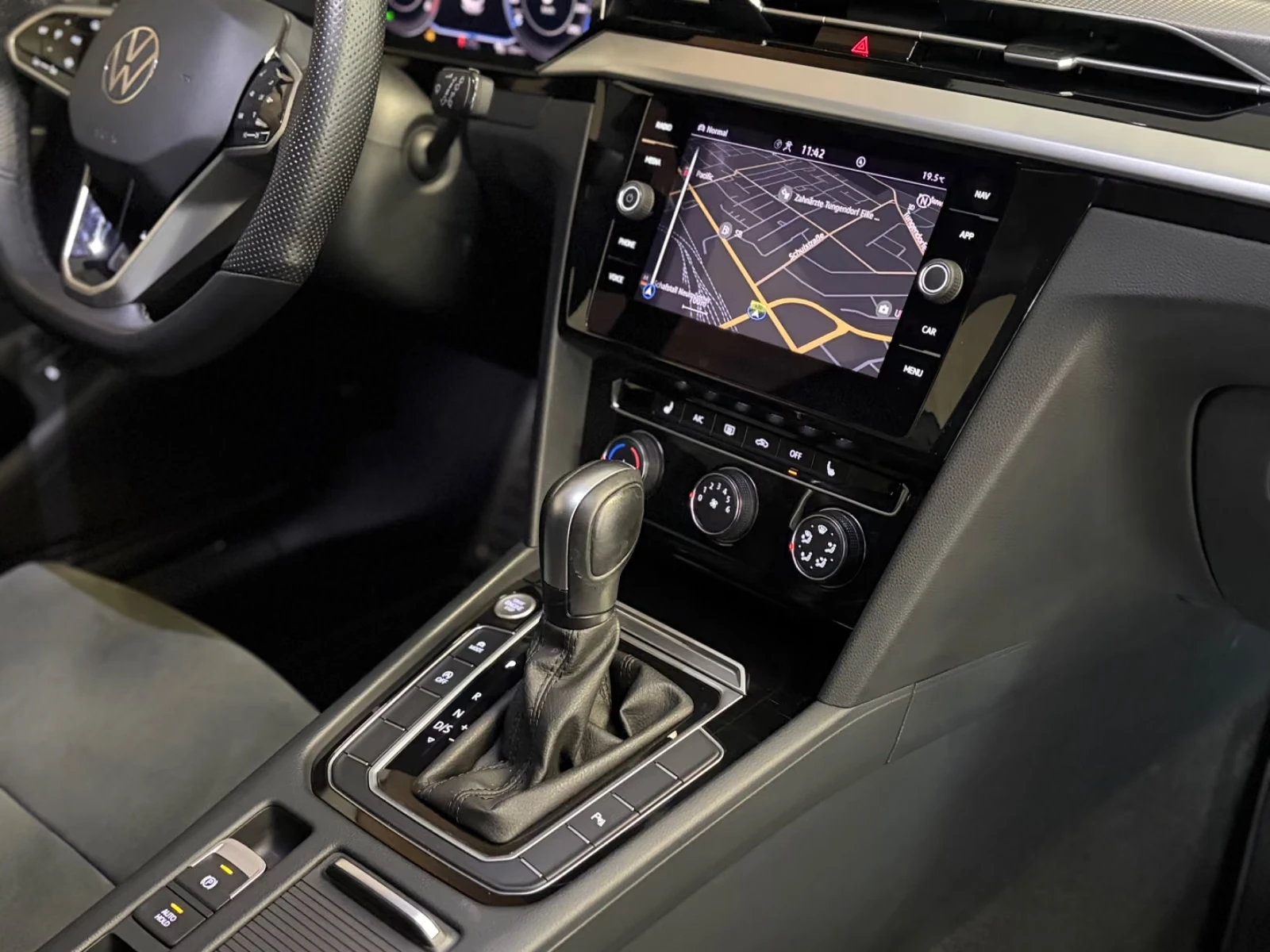 VW Arteon S. BRAKE/200HP/FWD/ELEGANCE/337h | Mobile.bg � ����������� 8