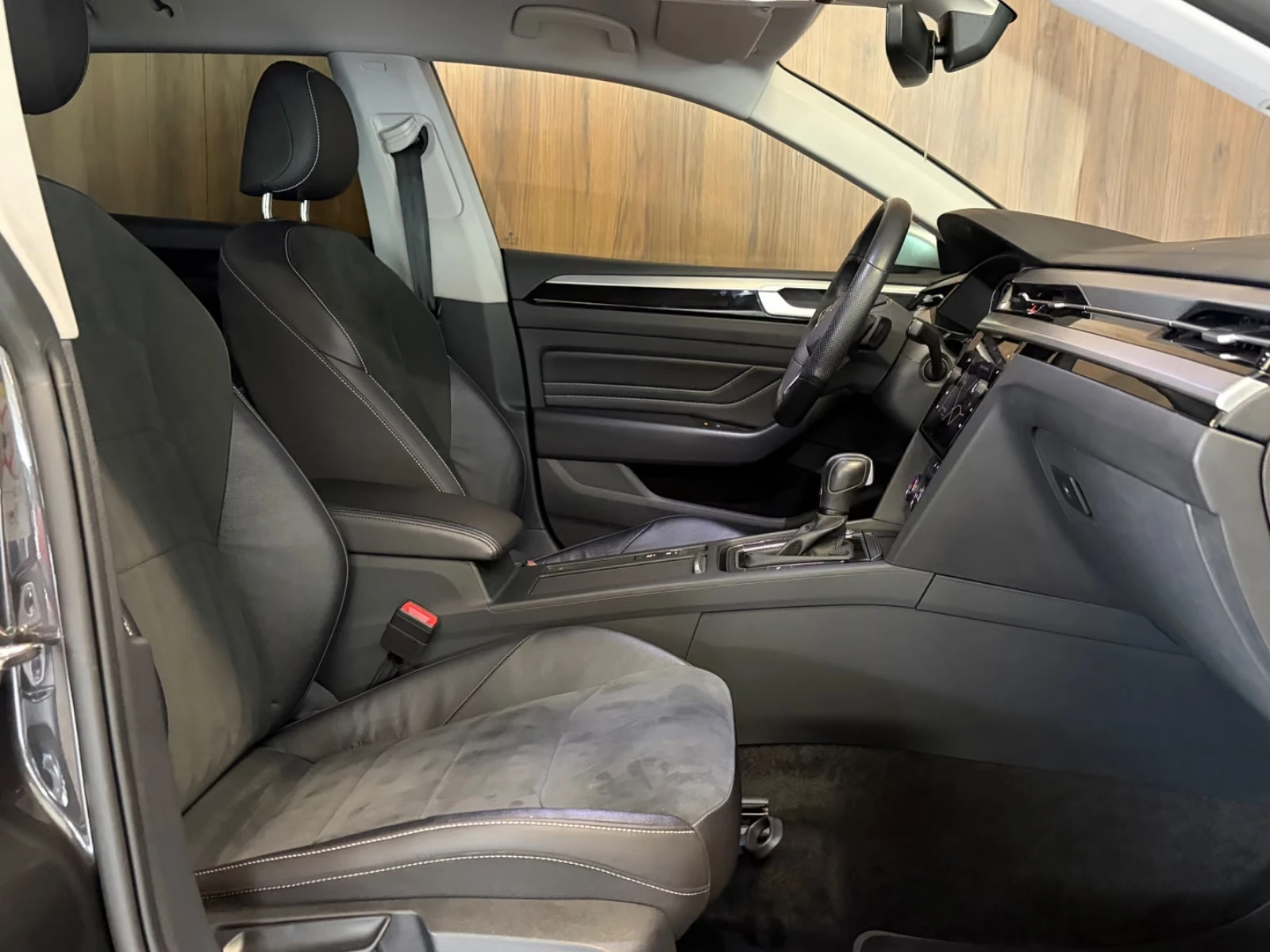 VW Arteon S. BRAKE/200HP/FWD/ELEGANCE/337h | Mobile.bg � ����������� 9