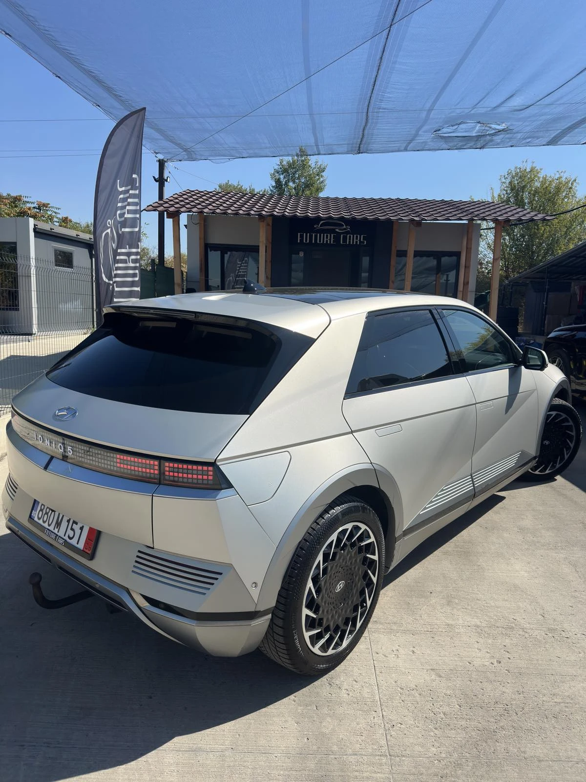 Hyundai Ioniq 5 72.6KWh/UNIQ/ПАНОРАМА/360/HEADUP/BOSE/SOH97.7%, снимка 3 - Автомобили и джипове - 56113810