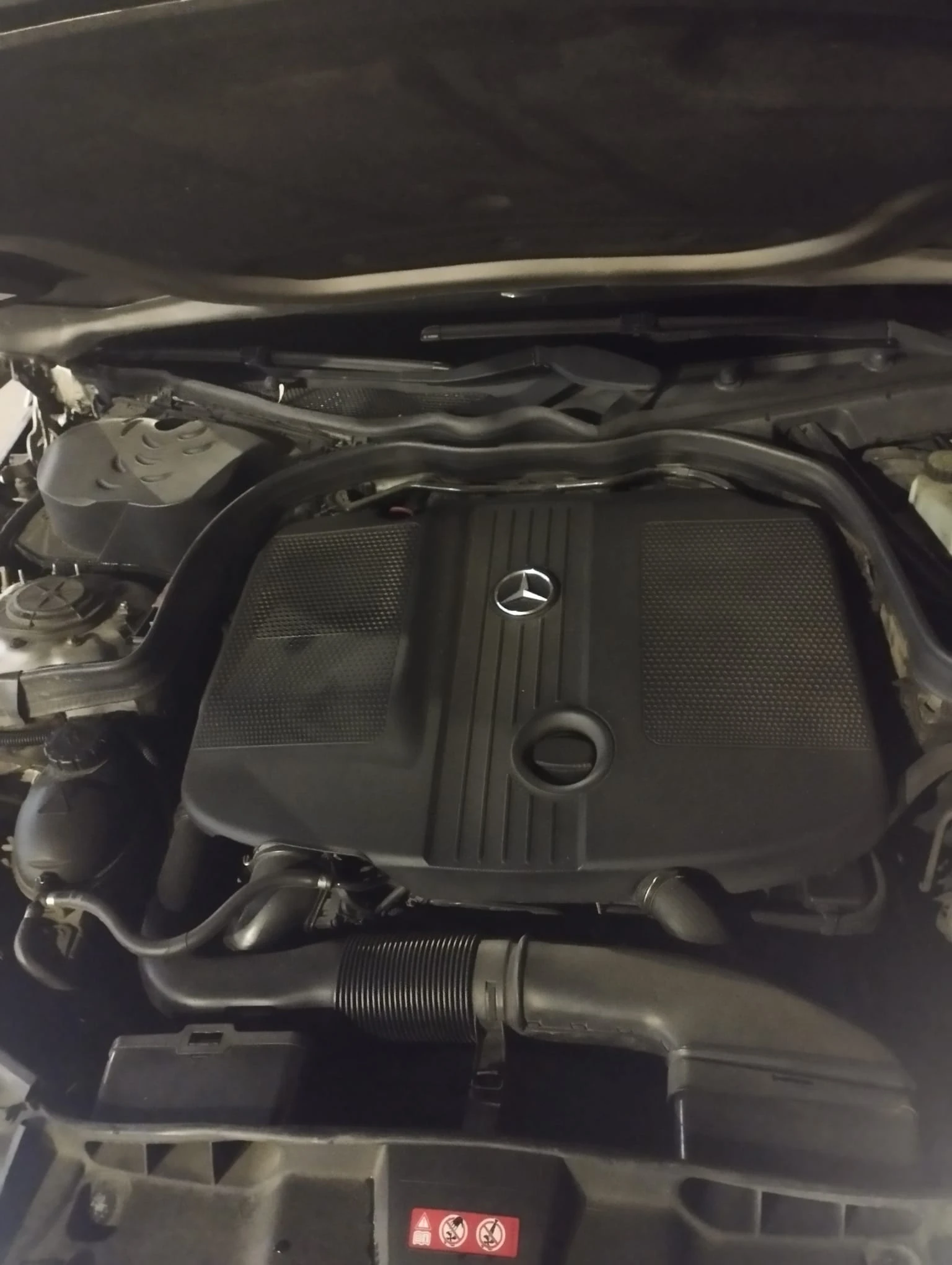 Mercedes-Benz E 220, снимка 10 - Автомобили и джипове - 56187480