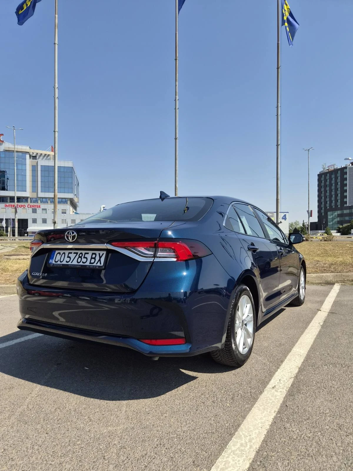 Toyota Corolla Executive, снимка 4 - Автомобили и джипове - 56329131