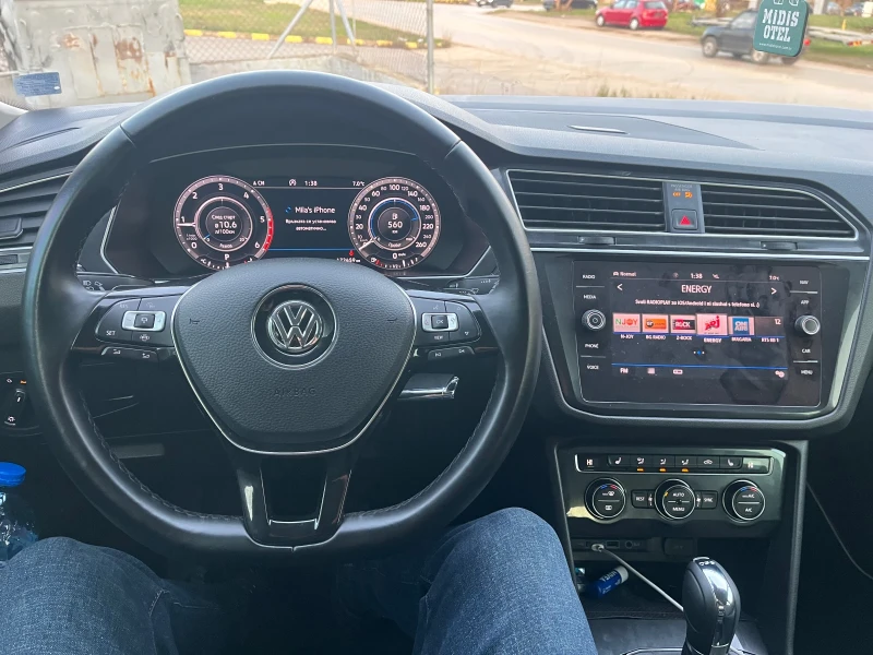 VW Tiguan 2.0TDI R-line, снимка 15 - Автомобили и джипове - 52942038