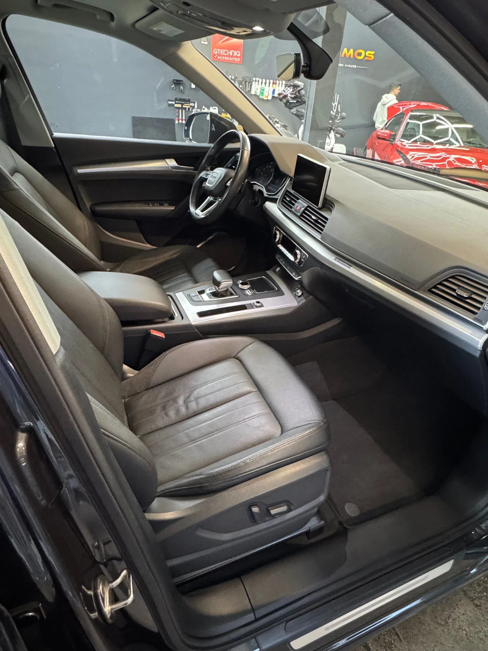 Audi Q5 2.0T S LINE 120хил км!!! ЛИЗИНГ, снимка 8 - Автомобили и джипове - 51897908