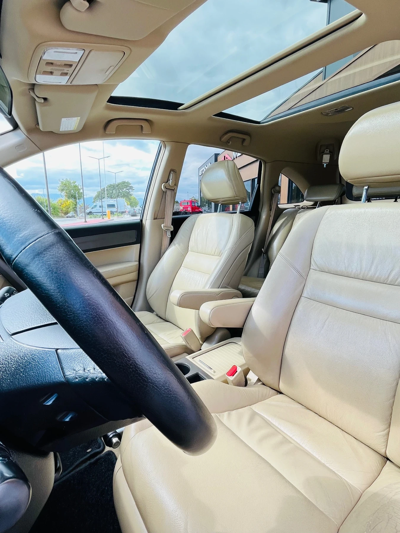 Honda Cr-v 2.0i-150к.с./4x4/КОЖА;ПАНОРАМА;ПОДГРЕВ;ПАРКТРОНИК - изображение 5