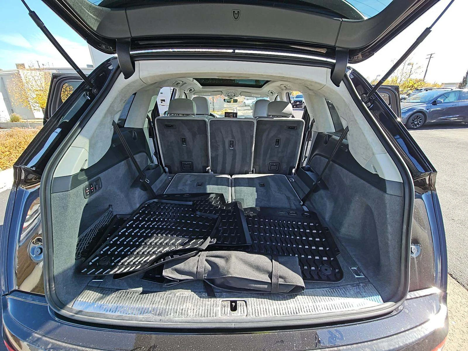 Audi Q7 PRESTIGE* MATRIX* * * * 360* HE | Mobile.bg   13